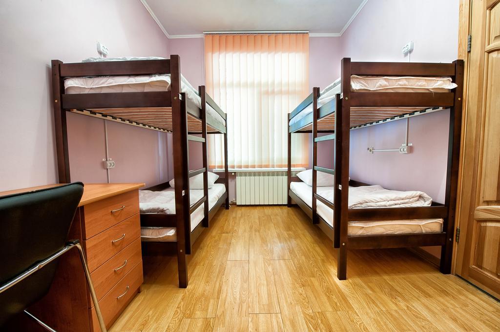 Pallet 旅馆 Kiev