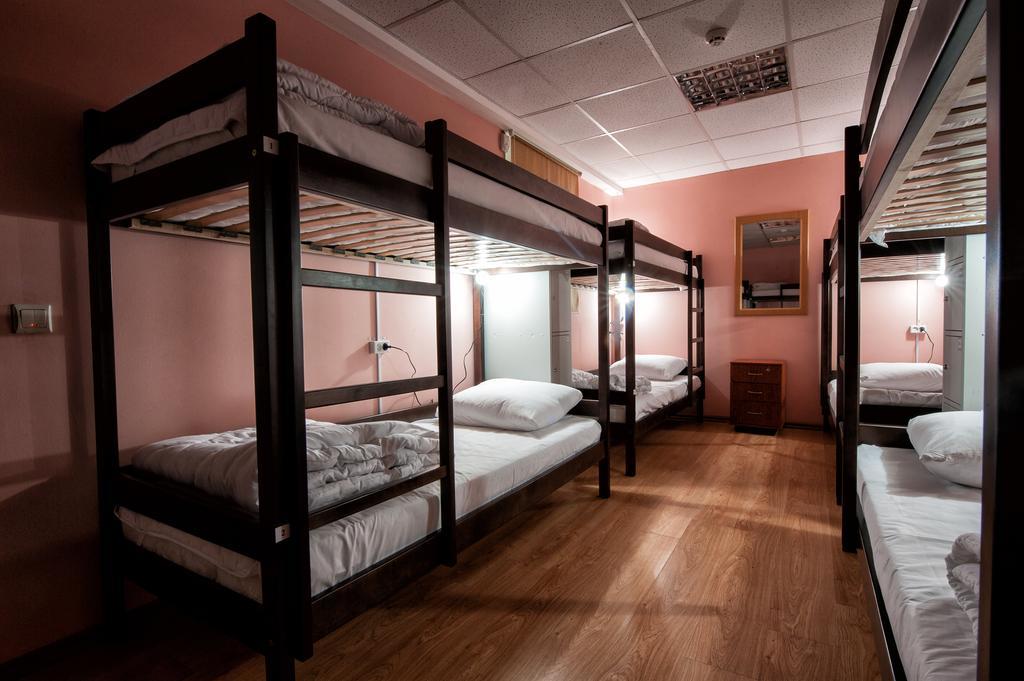 Pallet Hostel *